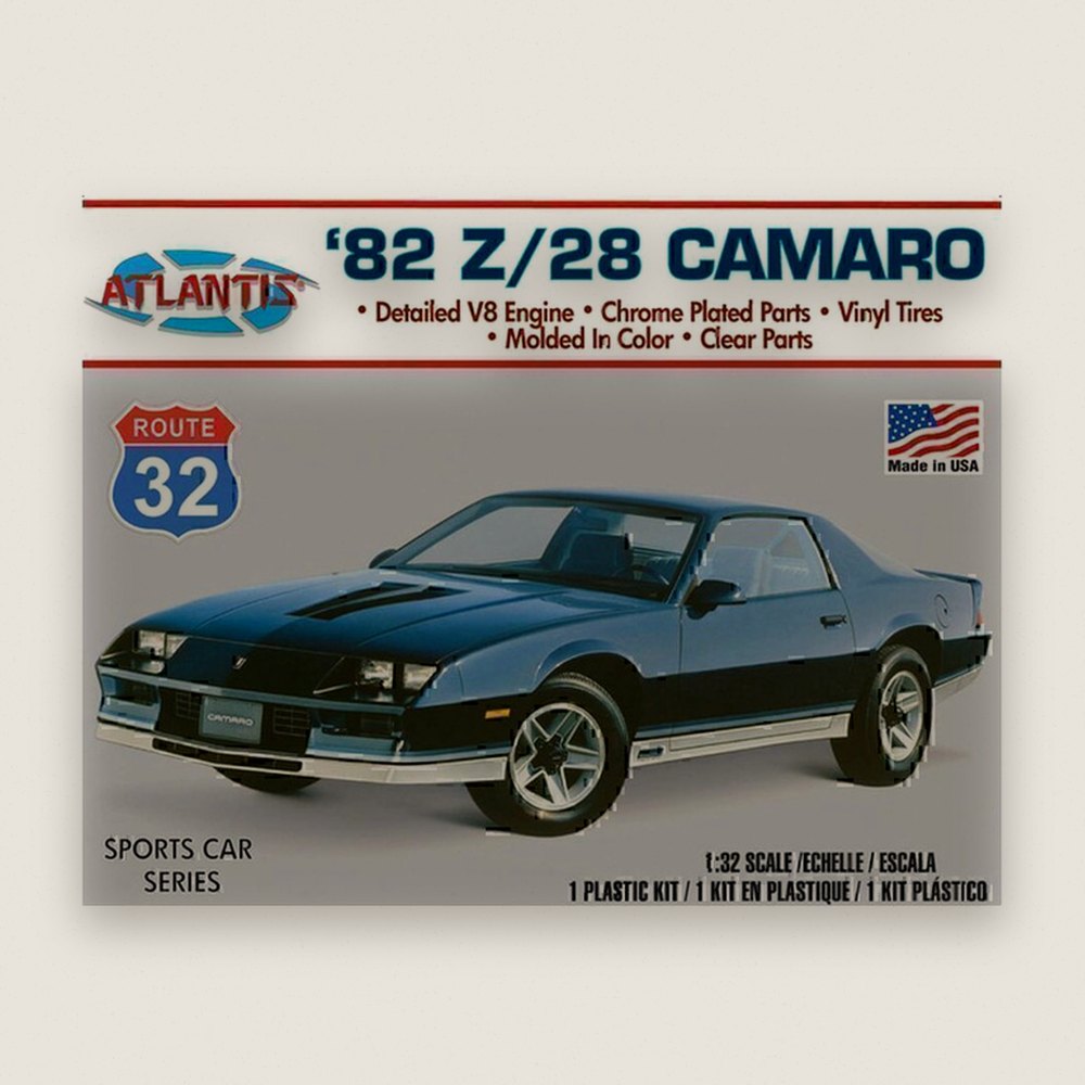 Plastic Model Kit, 1982 Camaro Z28 Route 32 1:32 Scale - Atlantis Models