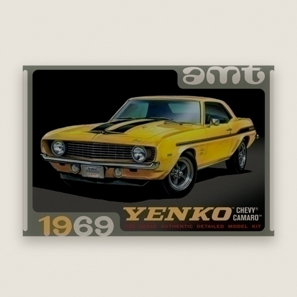 Plastic Model Kit: 1969 Yenko Chevy Camaro, 1/25 Scale - AMT