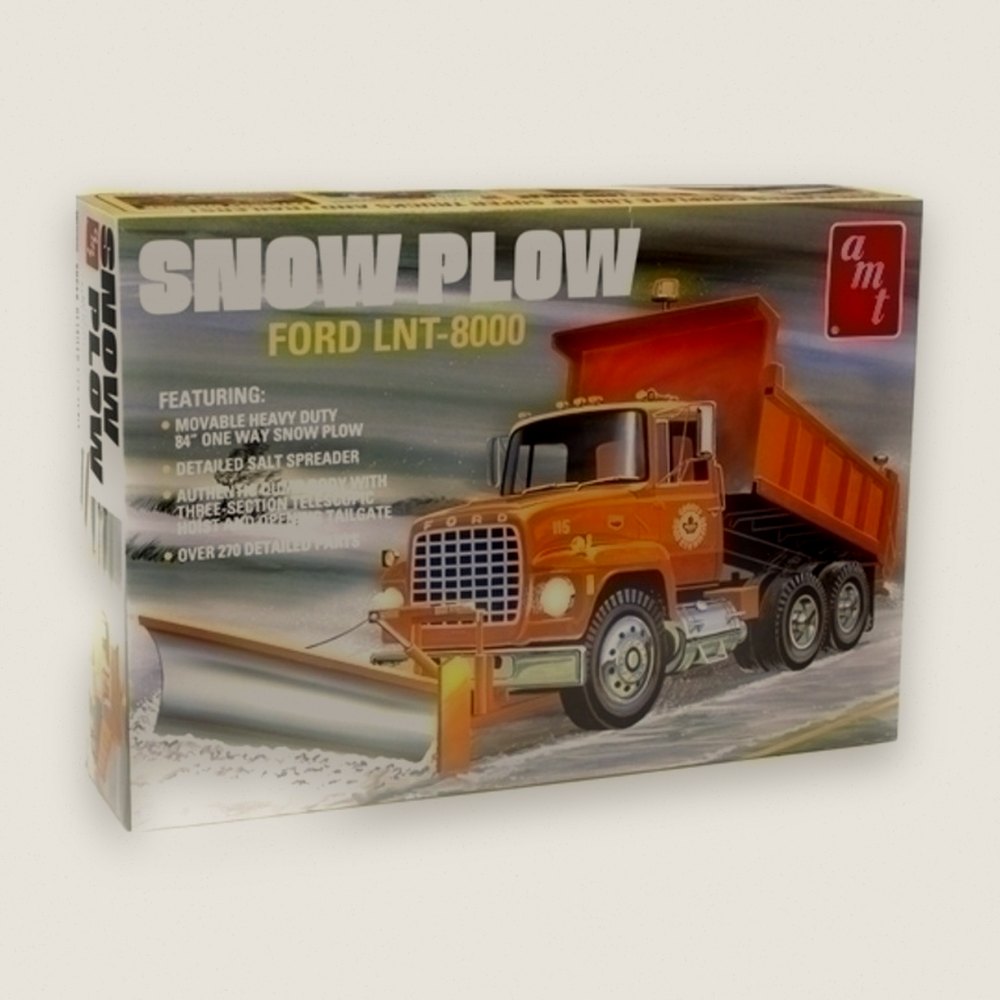 Plastic Model Kit: F0RD LNT-8000 Snow Plow, 1/25 - AMT