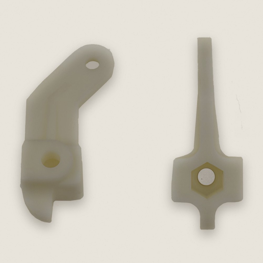 Center Steering Blocks, RC10 or RC10T for Steel Axles - Associated