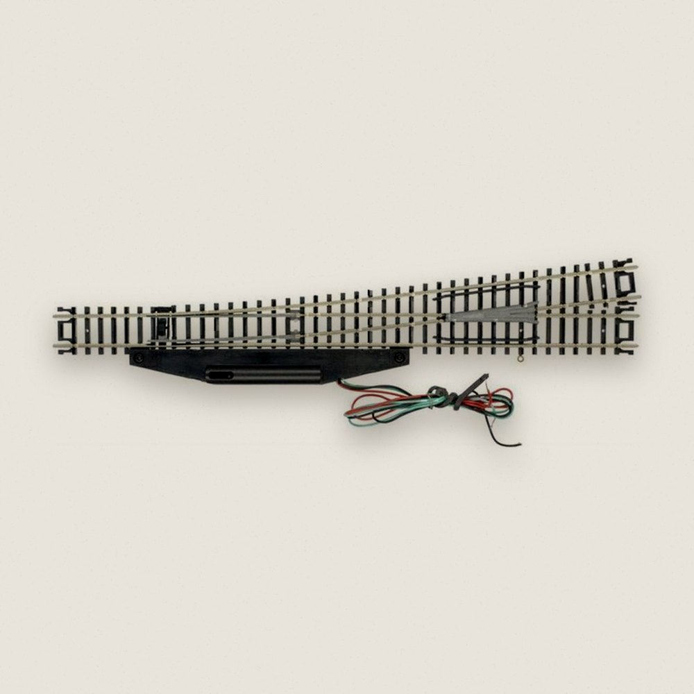 #8 Remote Right-Hand Turnout, N Code 80 - Atlas Trains