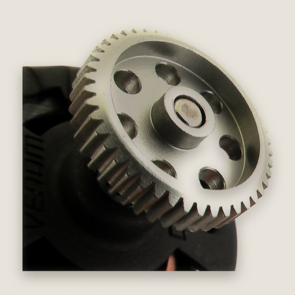 Pinion Gear, 45-Tooth 64 Pitch Hard-Anodized Aluminum - Hot Racing
