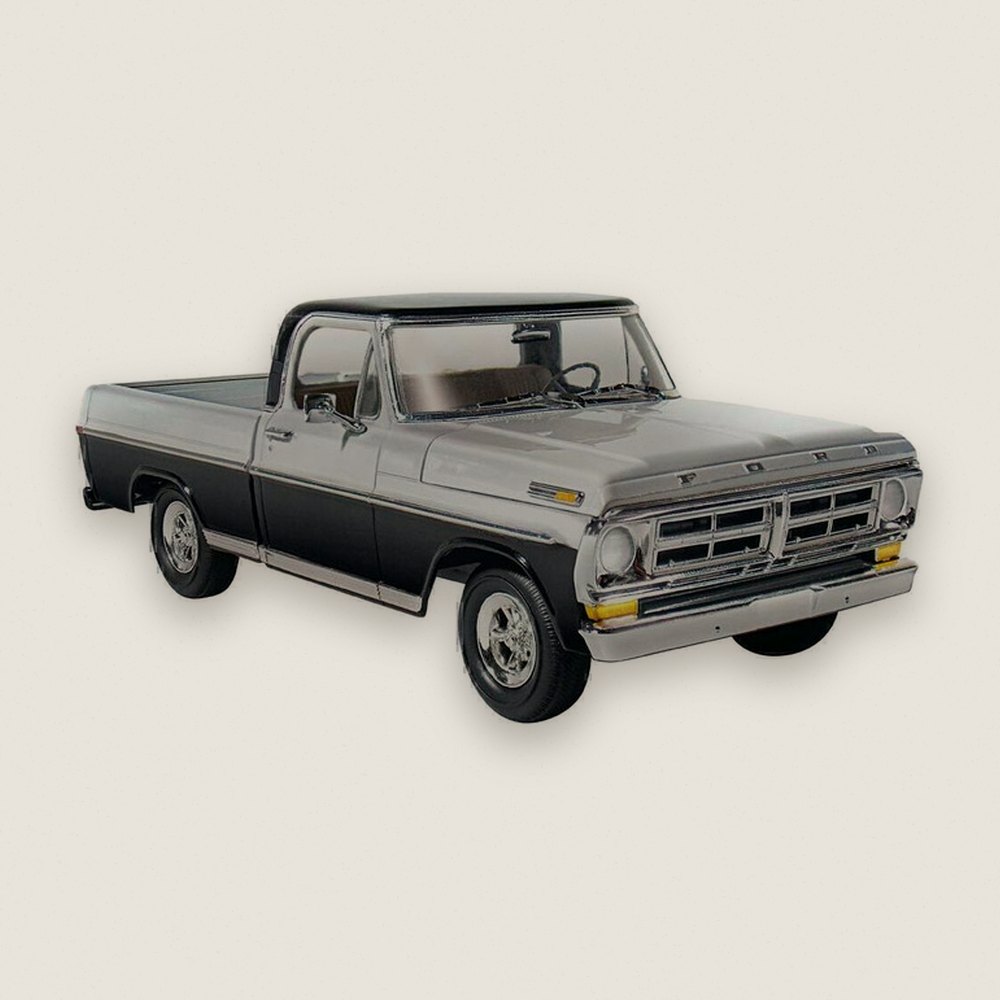Plastic Model Kit, 1/25 72 Ford Sport Custom Pick-Up - Moebius Models