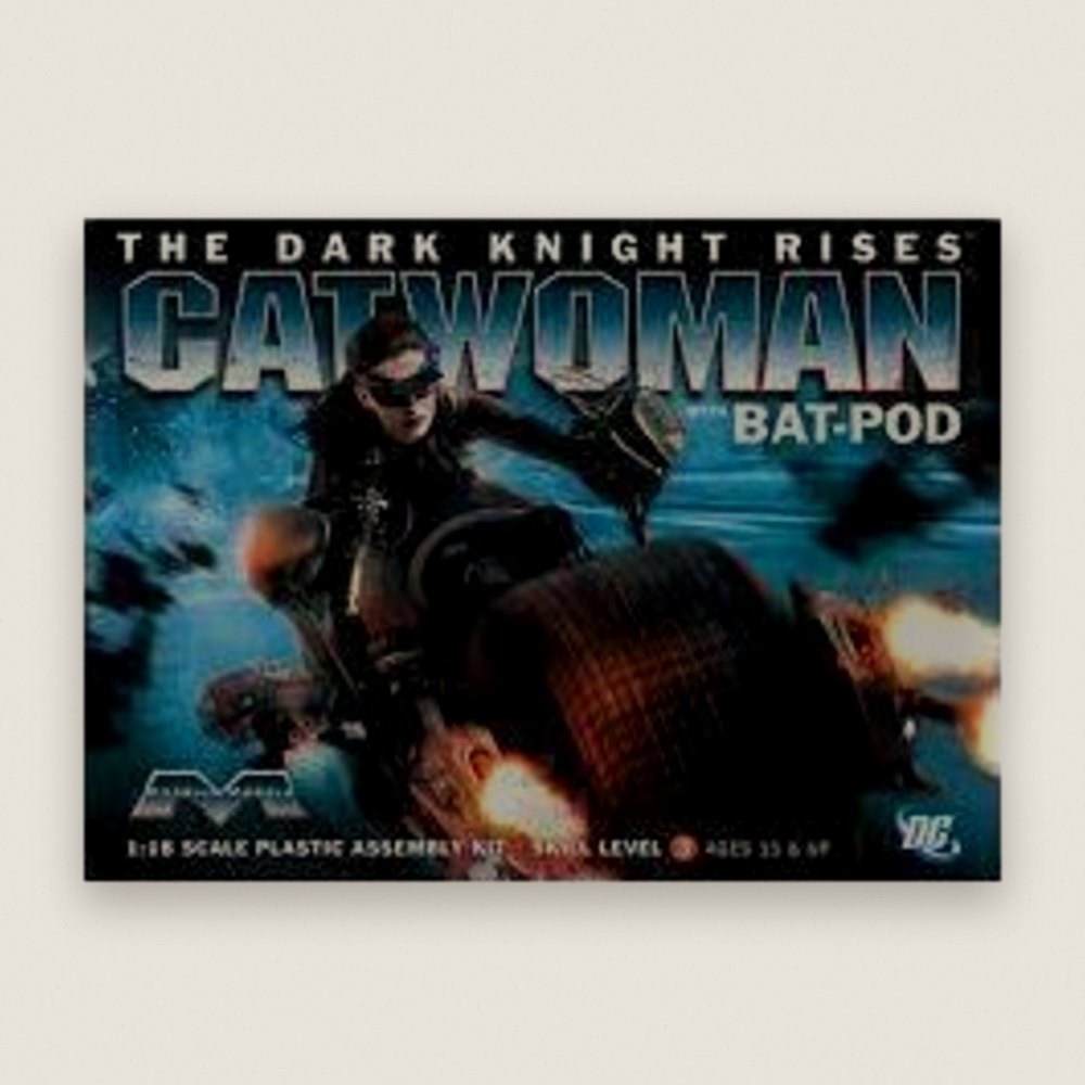 Plastic Model Kit, Catwoman with Bat-Pod - Moebius Models
