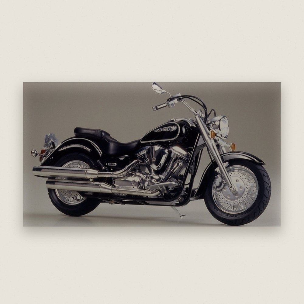 Plastic Model Kit, Yamaha XV1600 Road Star, 1:12 Scale - Tamiya