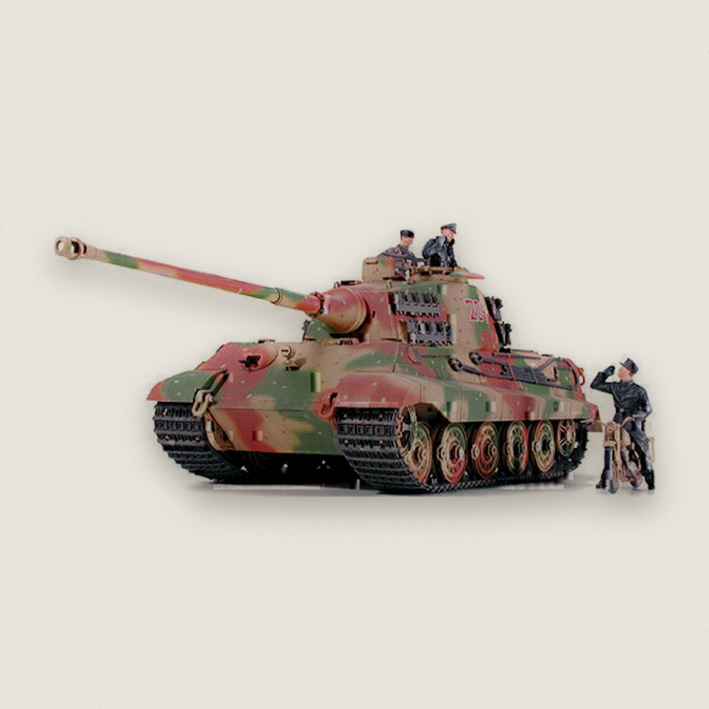 King Tiger, Ardennes Front 1/35 Scale Model Kit - Tamiya