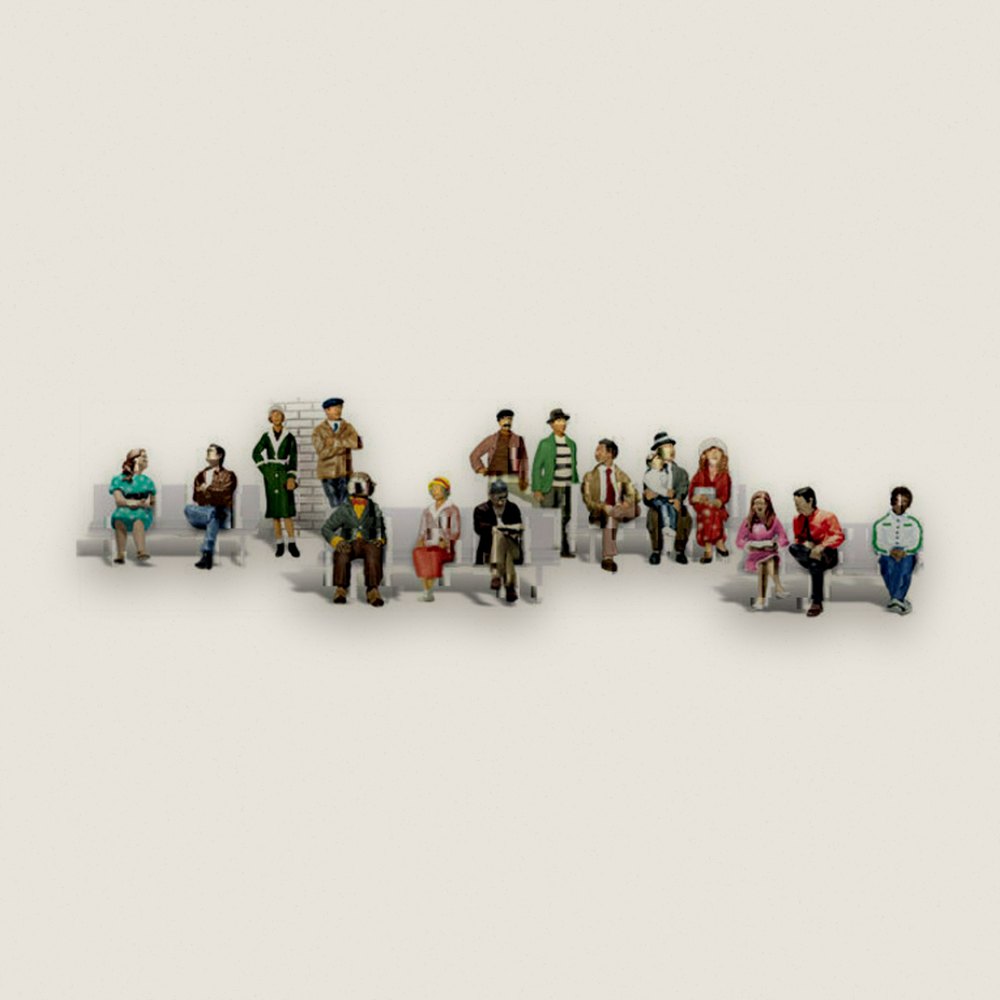 Figure Set, HO Scale: Sixteen Passengers - Woodland Scenics