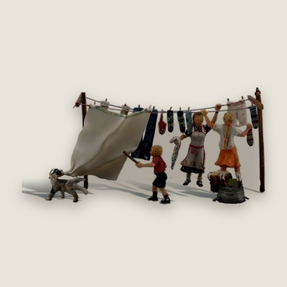 Scene Set, HO Scale: Wash Day Getaway - Woodland Scenics