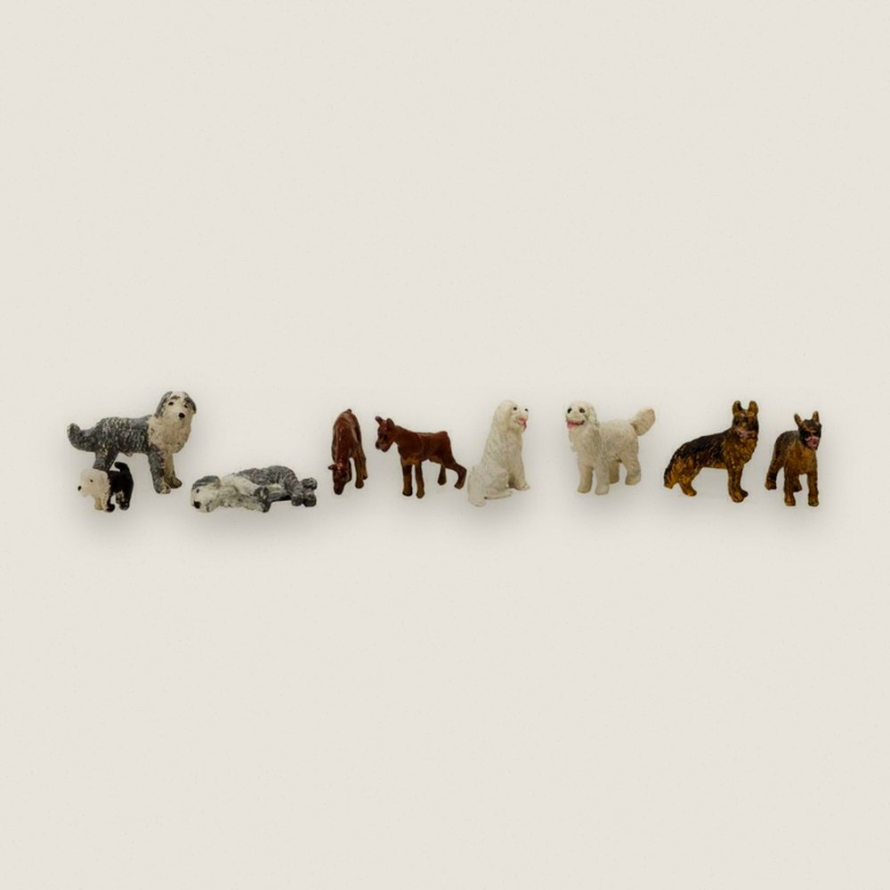 Animal Set, HO Scale: Dog Pack - Woodland Scenics