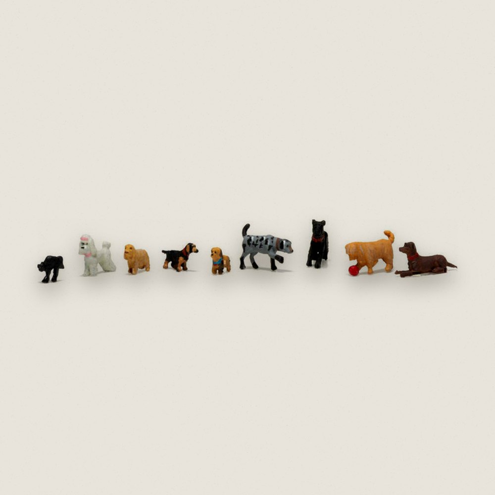 Animal Set, HO Scale: Dogs & Cat - Woodland Scenics