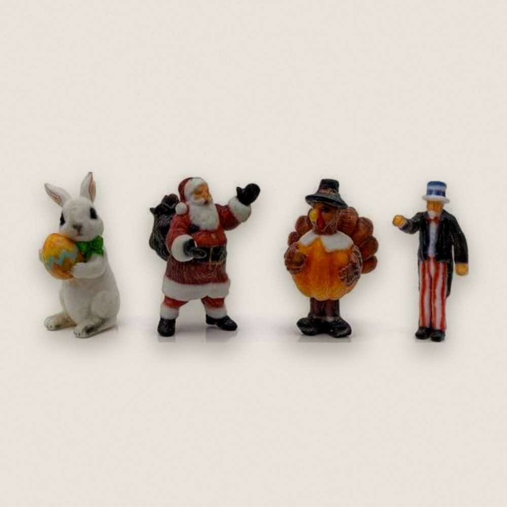 Holiday Figures, 4-Pack, N Scale - Woodland Scenics