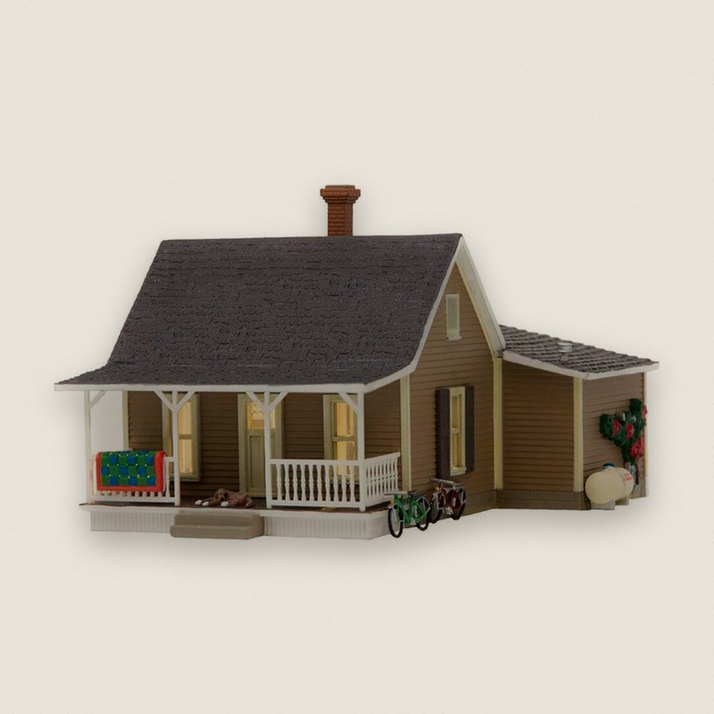 Built-Up Model Building, HO Scale, Granny's House - Woodland Scenics