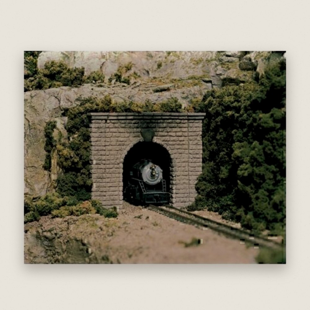 Single Tunnel Portal, N Scale, Cut Stone 2 - Woodland Scenics