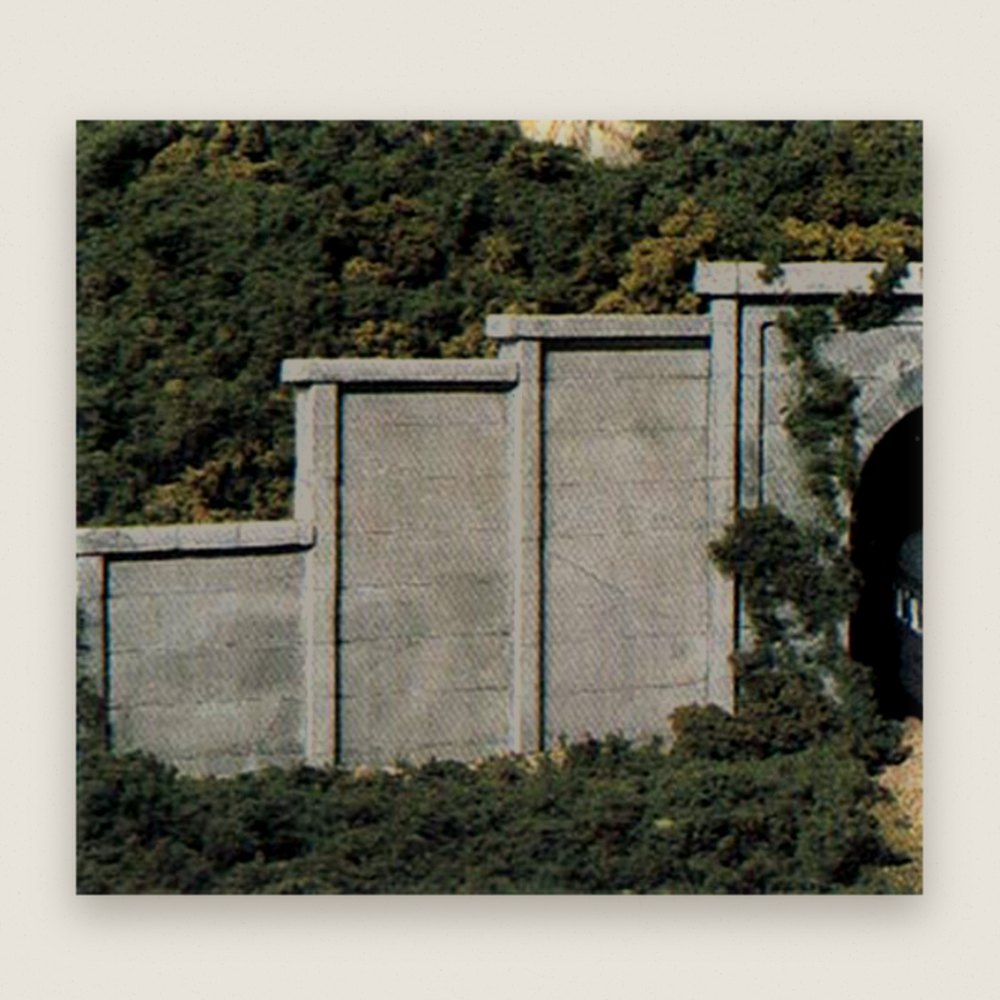 HO Retaining Wall, Concrete 3 - Woodland Scenics