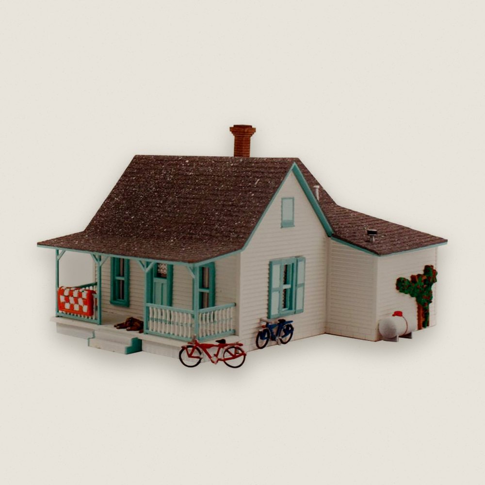 Country Cottage Pre-Fab Kit, N - Woodland Scenics
